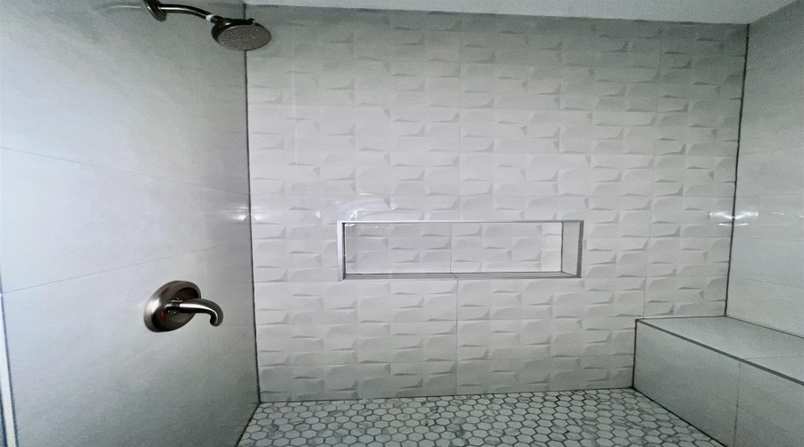 9653 McPherson Rd, Laredo, Texas 78045, 3 Bedrooms Bedrooms, 7 Rooms Rooms,2 BathroomsBathrooms,Residential,For Rent,9653 McPherson Rd,20261068