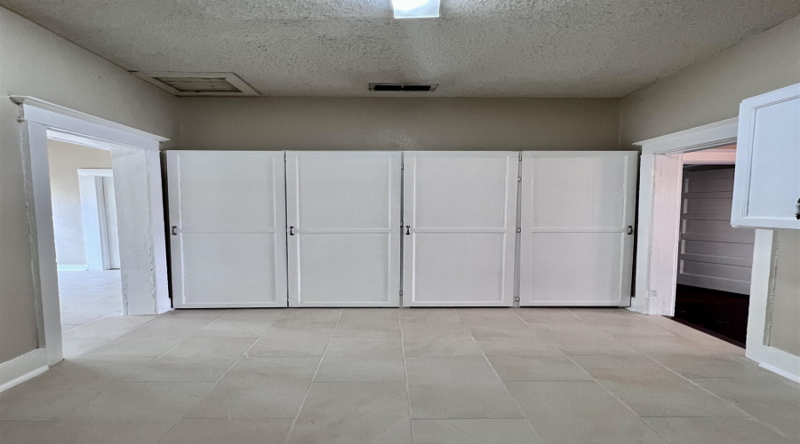 2016 Rosario St, Laredo, Texas 78043, 3 Bedrooms Bedrooms, 6 Rooms Rooms,1 BathroomBathrooms,Residential,For Rent,2016 Rosario St,20261069