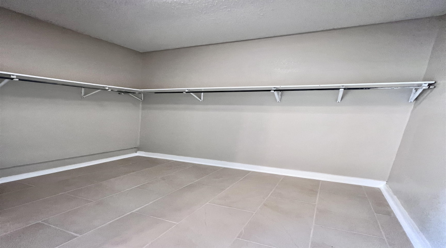 2016 Rosario St, Laredo, Texas 78043, 3 Bedrooms Bedrooms, 6 Rooms Rooms,1 BathroomBathrooms,Residential,For Rent,2016 Rosario St,20261069