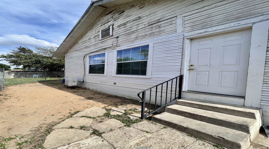 2016 Rosario St, Laredo, Texas 78043, 3 Bedrooms Bedrooms, 6 Rooms Rooms,1 BathroomBathrooms,Residential,For Rent,2016 Rosario St,20261069