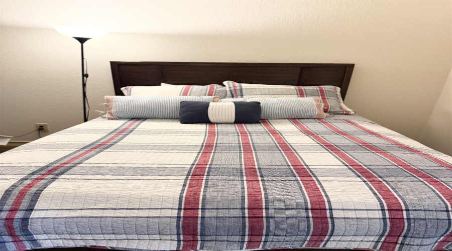 10706 International Blvd, Laredo, Texas 78045, 2 Bedrooms Bedrooms, 4 Rooms Rooms,2 BathroomsBathrooms,Residential,For Rent,10706 International Blvd,20261071