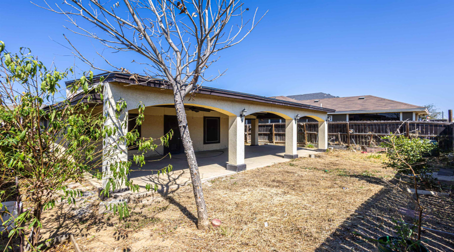 4307 Melissa Dr, Laredo, Texas 78046, 4 Bedrooms Bedrooms, 6 Rooms Rooms,2 BathroomsBathrooms,Residential,For Sale,4307 Melissa Dr,20261072