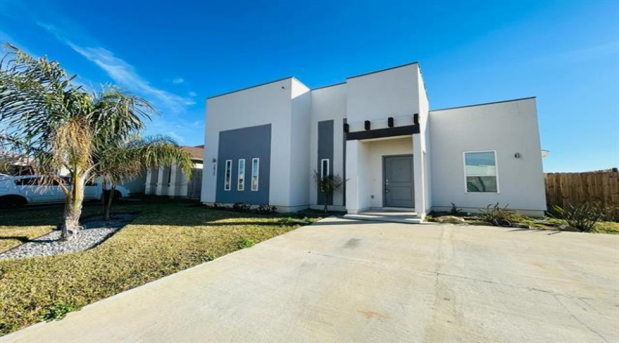 1613 Rene Solis Dr., LAREDO, Texas 78046, 3 Bedrooms Bedrooms, 4 Rooms Rooms,2 BathroomsBathrooms,Residential,For Rent,1613 Rene Solis Dr.,20261073