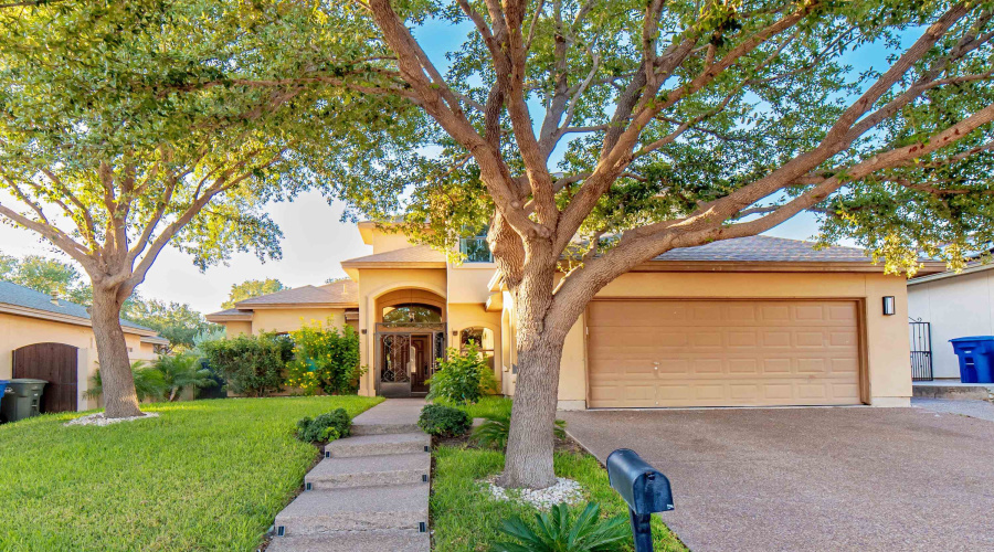 2912 Sundance Lp, Laredo, Texas 78045, 3 Bedrooms Bedrooms, 6 Rooms Rooms,2 BathroomsBathrooms,Residential,For Sale,2912 Sundance Lp,20261082