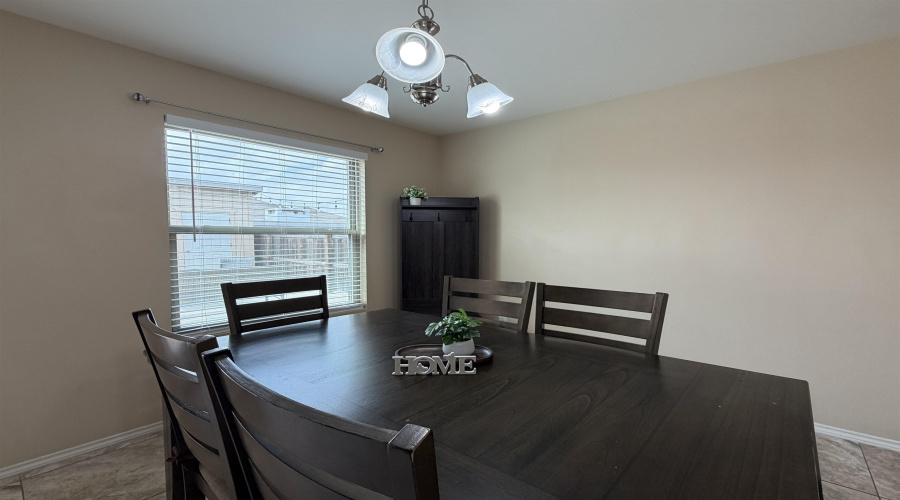 17224 Running Doe St, Laredo, Texas 78045, 3 Bedrooms Bedrooms, 6 Rooms Rooms,2 BathroomsBathrooms,Residential,For Sale,17224 Running Doe St,20261083