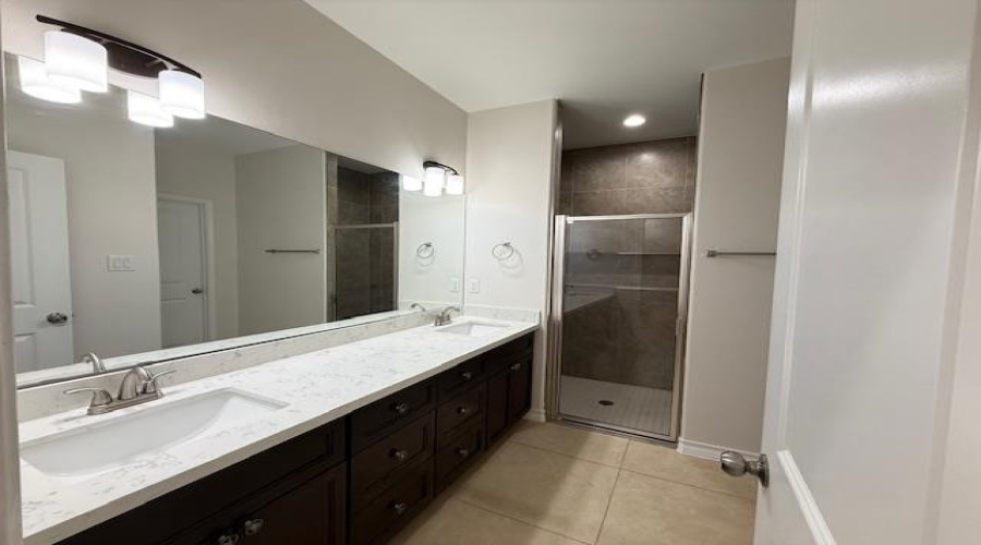 409 Glen Cook Dr., Laredo, Texas 78045-0000, 3 Bedrooms Bedrooms, 6 Rooms Rooms,2 BathroomsBathrooms,Residential,For Sale,409 Glen Cook Dr.,20261084