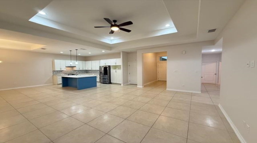 409 Glen Cook Dr., Laredo, Texas 78045-0000, 3 Bedrooms Bedrooms, 6 Rooms Rooms,2 BathroomsBathrooms,Residential,For Sale,409 Glen Cook Dr.,20261084