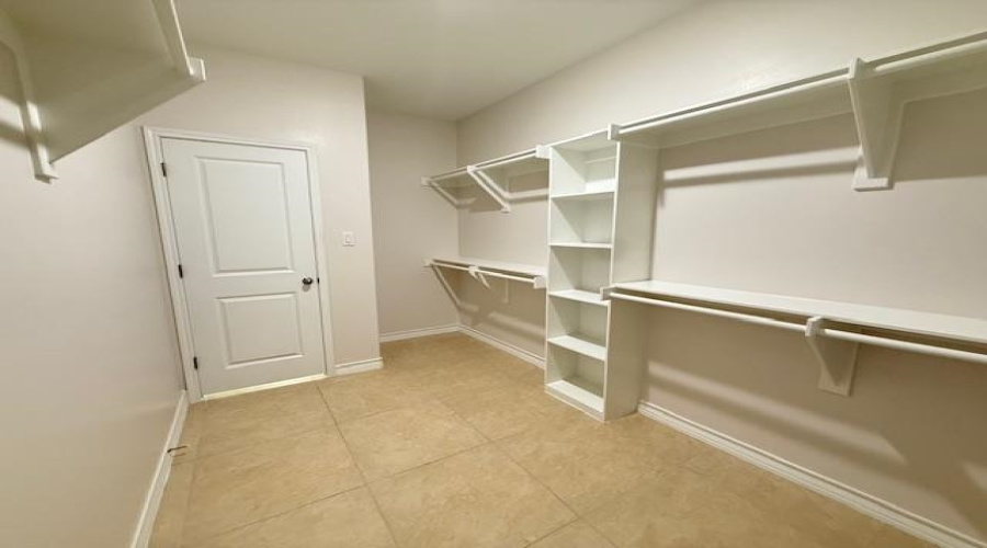 409 Glen Cook Dr., Laredo, Texas 78045-0000, 3 Bedrooms Bedrooms, 6 Rooms Rooms,2 BathroomsBathrooms,Residential,For Sale,409 Glen Cook Dr.,20261084