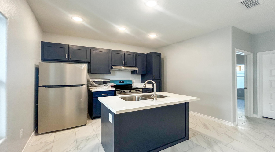 615 E Lane St, Laredo, Texas 78040, 2 Bedrooms Bedrooms, 3 Rooms Rooms,1 BathroomBathrooms,Residential,For Rent,615 E Lane St,20252793