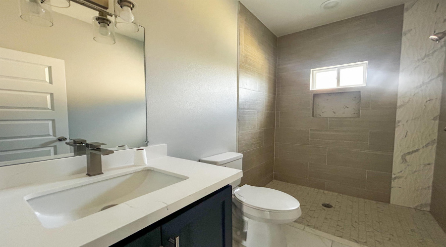 615 E Lane St, Laredo, Texas 78040, 2 Bedrooms Bedrooms, 3 Rooms Rooms,1 BathroomBathrooms,Residential,For Rent,615 E Lane St,20252793