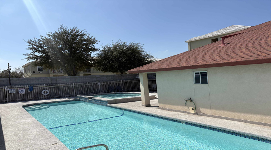 5410 Marcella Ave, Laredo, Texas 78041, 2 Bedrooms Bedrooms, 5 Rooms Rooms,2 BathroomsBathrooms,Residential,For Rent,5410 Marcella Ave,20261097