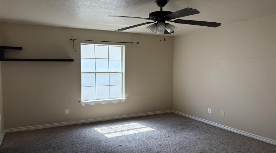 5410 Marcella Ave, Laredo, Texas 78041, 2 Bedrooms Bedrooms, 5 Rooms Rooms,2 BathroomsBathrooms,Residential,For Rent,5410 Marcella Ave,20261097