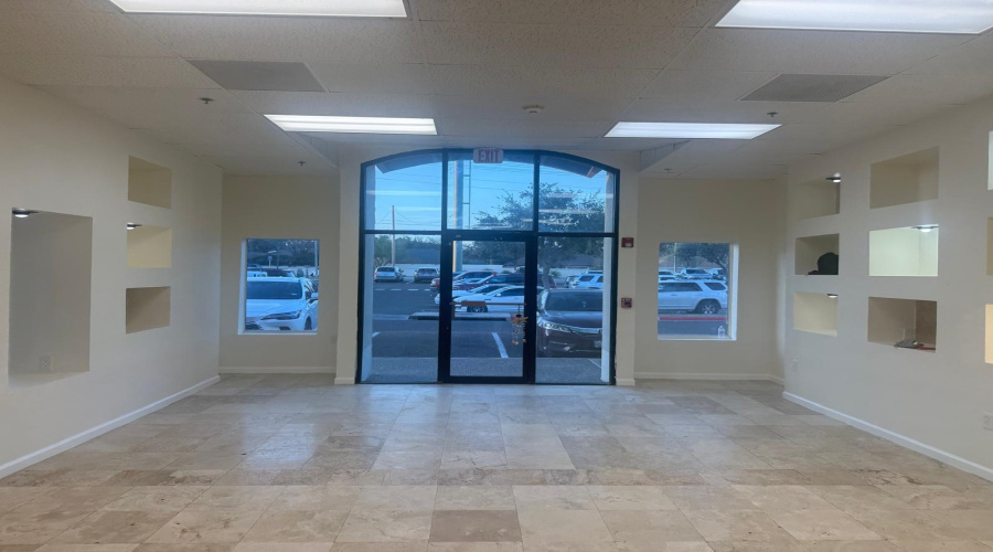 1705 Del Mar Blvd, Laredo, Texas 78045, ,1 BathroomBathrooms,Commercial retail/office,For Rent,1705 Del Mar Blvd,20261085