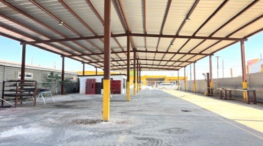 2808 San Bernardo Ave, Laredo, Texas 78040, ,1 BathroomBathrooms,Commercial retail/office,For Rent,2808 San Bernardo Ave,20261094