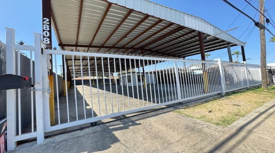 2808 San Bernardo Ave, Laredo, Texas 78040, ,1 BathroomBathrooms,Commercial retail/office,For Rent,2808 San Bernardo Ave,20261094