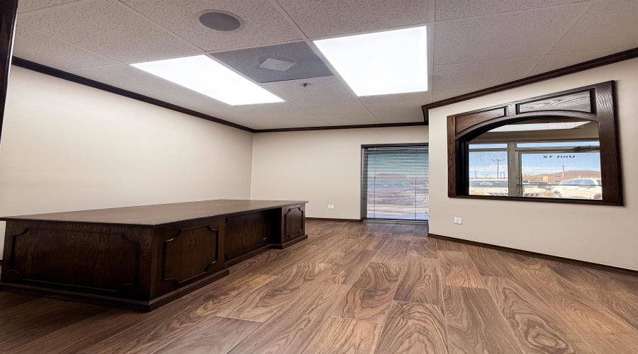 9902 McPherson Rd, Laredo, Texas 78045, 1 Room Rooms,2 BathroomsBathrooms,Commercial retail/office,For Rent,9902 McPherson Rd,20261096