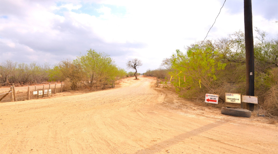 450 Ranch Road 6294H, LAREDO, Texas 78040, ,Land,For Sale,450 Ranch Road 6294H,20261090