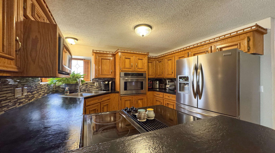 183 Vista Hermosa, Zapata, Texas 78076, 5 Bedrooms Bedrooms, 6 Rooms Rooms,3 BathroomsBathrooms,Residential,For Sale,183 Vista Hermosa,20261086