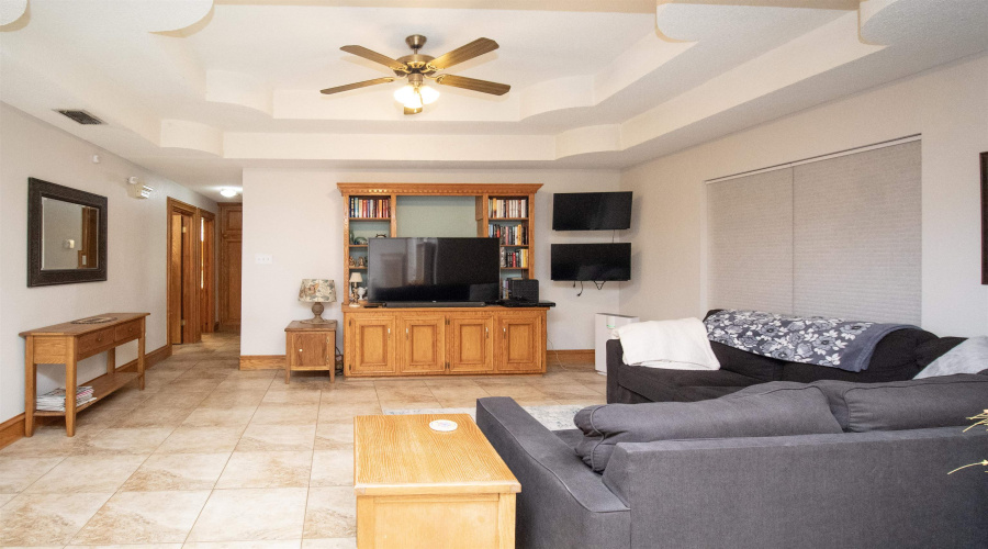 183 Vista Hermosa, Zapata, Texas 78076, 5 Bedrooms Bedrooms, 6 Rooms Rooms,3 BathroomsBathrooms,Residential,For Sale,183 Vista Hermosa,20261086