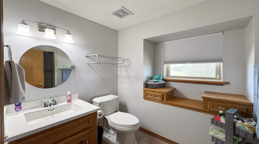 183 Vista Hermosa, Zapata, Texas 78076, 5 Bedrooms Bedrooms, 6 Rooms Rooms,3 BathroomsBathrooms,Residential,For Sale,183 Vista Hermosa,20261086