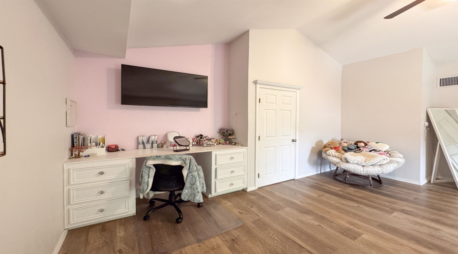 183 Vista Hermosa, Zapata, Texas 78076, 5 Bedrooms Bedrooms, 6 Rooms Rooms,3 BathroomsBathrooms,Residential,For Sale,183 Vista Hermosa,20261086