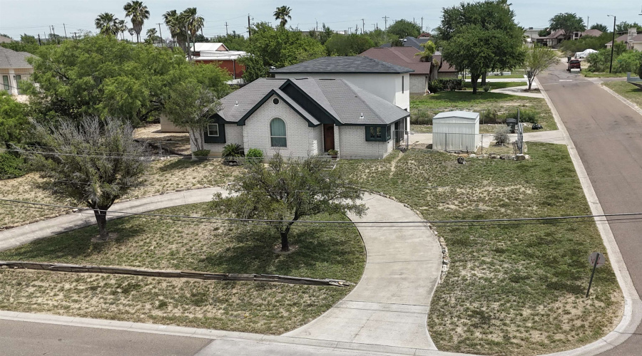 183 Vista Hermosa, Zapata, Texas 78076, 5 Bedrooms Bedrooms, 6 Rooms Rooms,3 BathroomsBathrooms,Residential,For Sale,183 Vista Hermosa,20261086