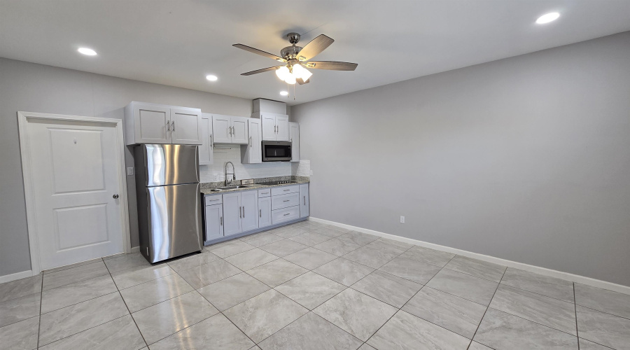 1502 Quail Ct, Laredo, Texas 78041-682, 1 Bedroom Bedrooms, 2 Rooms Rooms,1 BathroomBathrooms,Residential,For Rent,1502 Quail Ct,20261087