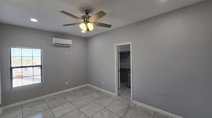 1502 Quail Ct, Laredo, Texas 78041-682, 1 Bedroom Bedrooms, 2 Rooms Rooms,1 BathroomBathrooms,Residential,For Rent,1502 Quail Ct,20261087