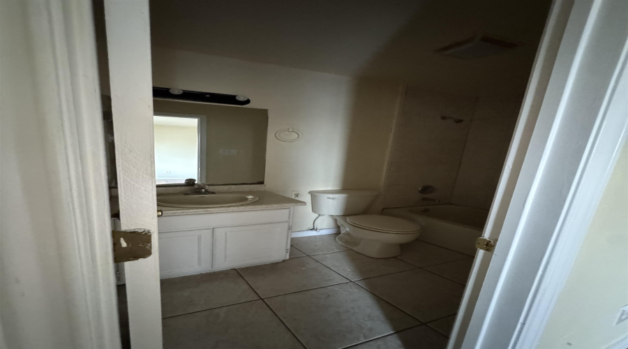 1020 Dicky Lane, LAREDO, Texas 78045, 3 Bedrooms Bedrooms, 6 Rooms Rooms,2 BathroomsBathrooms,Residential,For Sale,1020 Dicky Lane,20261089