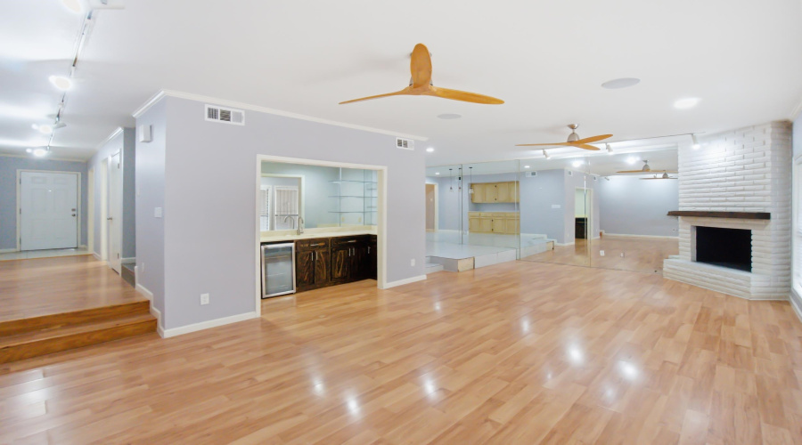 138 Martingale Ln, LAREDO, Texas 78041-2231, 3 Bedrooms Bedrooms, 7 Rooms Rooms,2 BathroomsBathrooms,Residential,For Sale,138 Martingale Ln,20261091