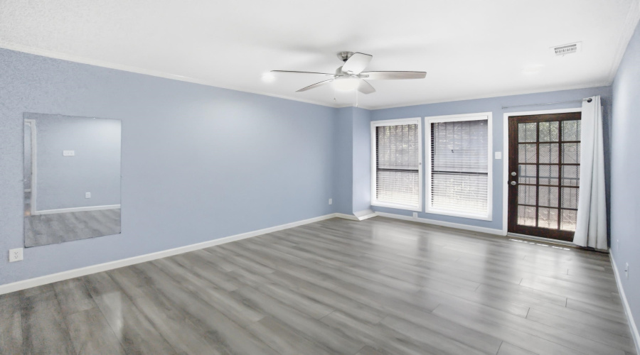 138 Martingale Ln, LAREDO, Texas 78041-2231, 3 Bedrooms Bedrooms, 7 Rooms Rooms,2 BathroomsBathrooms,Residential,For Sale,138 Martingale Ln,20261091