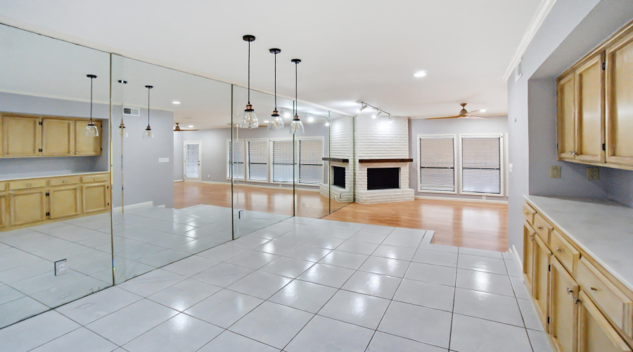 138 Martingale Ln, LAREDO, Texas 78041-2231, 3 Bedrooms Bedrooms, 7 Rooms Rooms,2 BathroomsBathrooms,Residential,For Sale,138 Martingale Ln,20261091