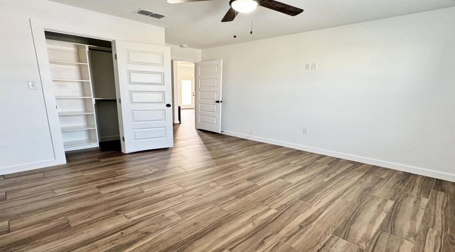 5005 Nispero Ln, Laredo, Texas 78046, 2 Bedrooms Bedrooms, 7 Rooms Rooms,2 BathroomsBathrooms,Residential,For Rent,5005 Nispero Ln,20261095