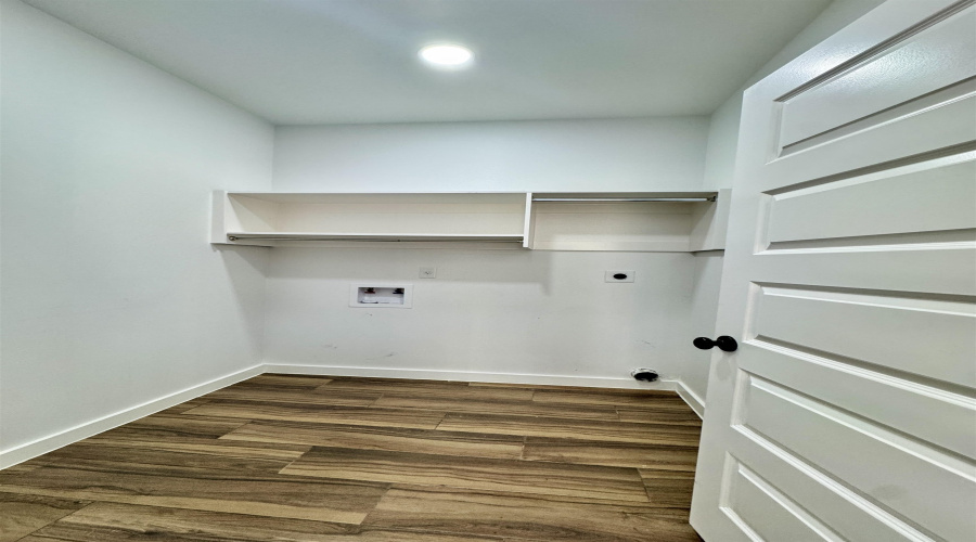 5005 Nispero Ln, Laredo, Texas 78046, 2 Bedrooms Bedrooms, 7 Rooms Rooms,2 BathroomsBathrooms,Residential,For Rent,5005 Nispero Ln,20261095