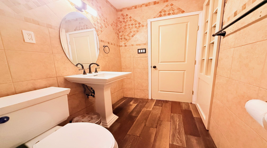 4416 Flores Ave, Laredo, Texas 78041, 3 Bedrooms Bedrooms, 5 Rooms Rooms,1 BathroomBathrooms,Residential,For Rent,4416 Flores Ave,20261099