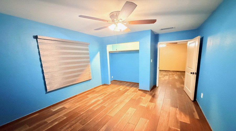 4416 Flores Ave, Laredo, Texas 78041, 3 Bedrooms Bedrooms, 5 Rooms Rooms,1 BathroomBathrooms,Residential,For Rent,4416 Flores Ave,20261099