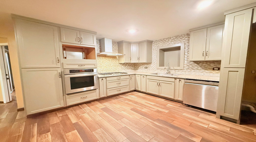 4416 Flores Ave, Laredo, Texas 78041, 3 Bedrooms Bedrooms, 5 Rooms Rooms,1 BathroomBathrooms,Residential,For Rent,4416 Flores Ave,20261099