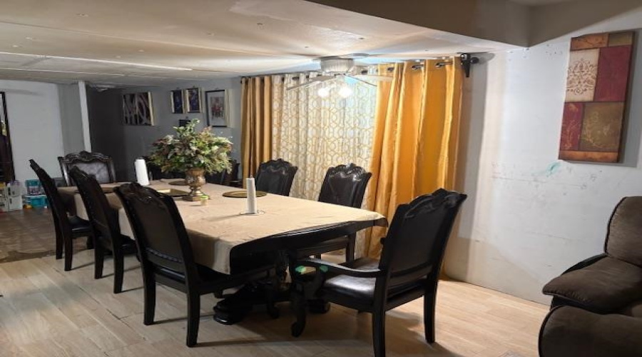 213 S Urbahn Ave, Laredo, Texas 78043, 2 Bedrooms Bedrooms, 3 Rooms Rooms,1 BathroomBathrooms,Residential,For Sale,213 S Urbahn Ave,20261103