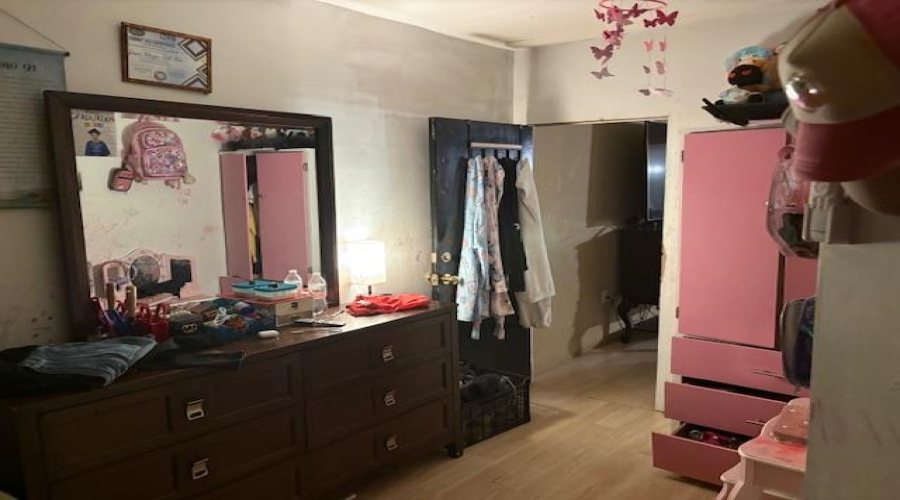 213 S Urbahn Ave, Laredo, Texas 78043, 2 Bedrooms Bedrooms, 3 Rooms Rooms,1 BathroomBathrooms,Residential,For Sale,213 S Urbahn Ave,20261103