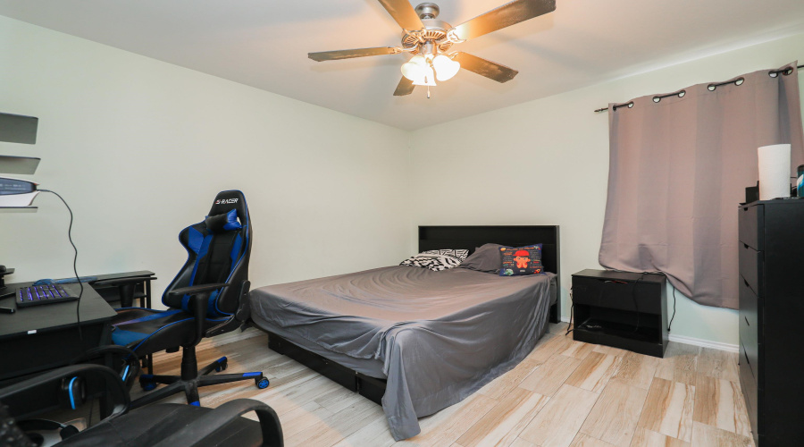 4348 Regina Dr., Laredo, Texas 78046, 4 Bedrooms Bedrooms, 7 Rooms Rooms,2 BathroomsBathrooms,Residential,For Sale,4348 Regina Dr.,20261104