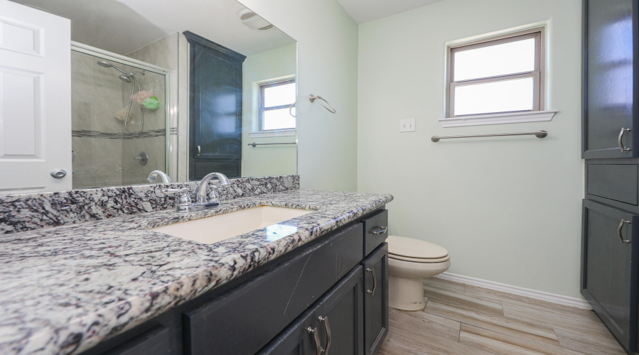 4348 Regina Dr., Laredo, Texas 78046, 4 Bedrooms Bedrooms, 7 Rooms Rooms,2 BathroomsBathrooms,Residential,For Sale,4348 Regina Dr.,20261104