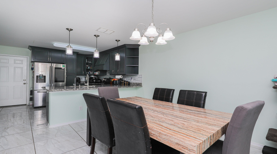 4348 Regina Dr., Laredo, Texas 78046, 4 Bedrooms Bedrooms, 7 Rooms Rooms,2 BathroomsBathrooms,Residential,For Sale,4348 Regina Dr.,20261104