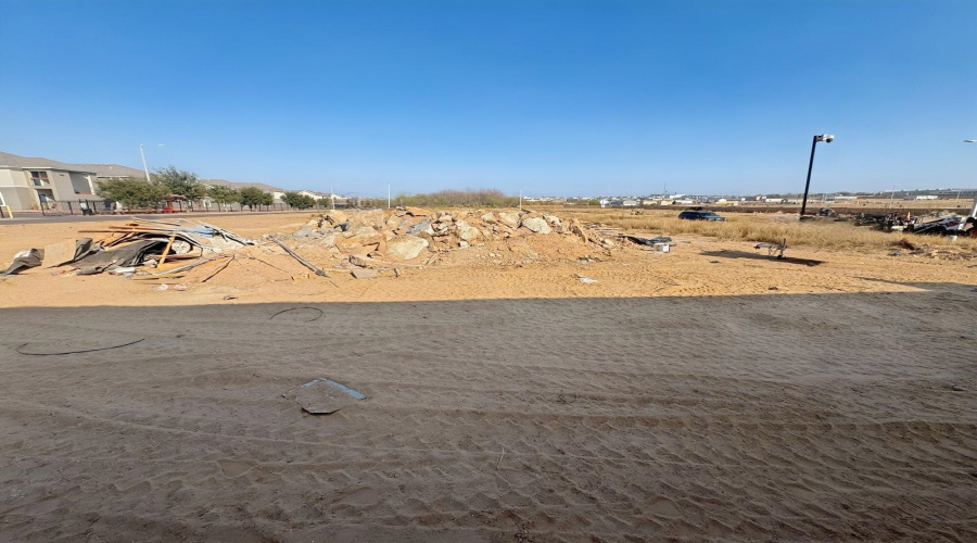 218 Lusitano Dr., LAREDO, Texas 78046, 4 Bedrooms Bedrooms, 5 Rooms Rooms,2 BathroomsBathrooms,Residential,For Sale,218 Lusitano Dr.,20261105