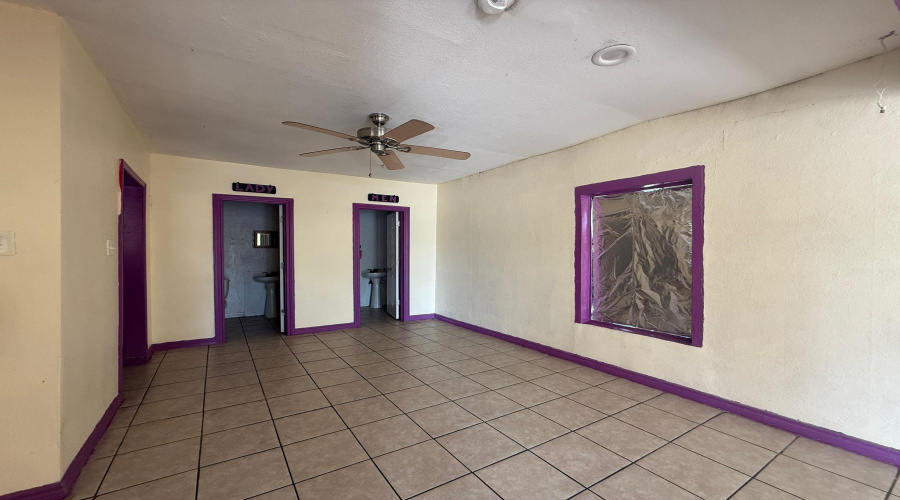 1402 Centeno Ln, Rio Bravo, Texas 78046, 1 Room Rooms,2 BathroomsBathrooms,Commercial retail/office,For Rent,1402 Centeno Ln,20261106