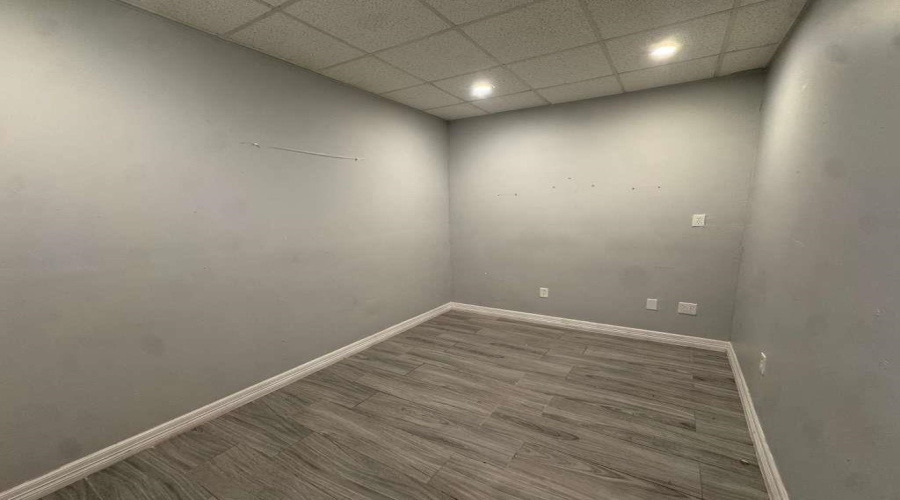 7511 McPherson Rd, LAREDO, Texas 78045-6319, 1 Room Rooms,1 BathroomBathrooms,Commercial retail/office,For Rent,7511 McPherson Rd,20261108