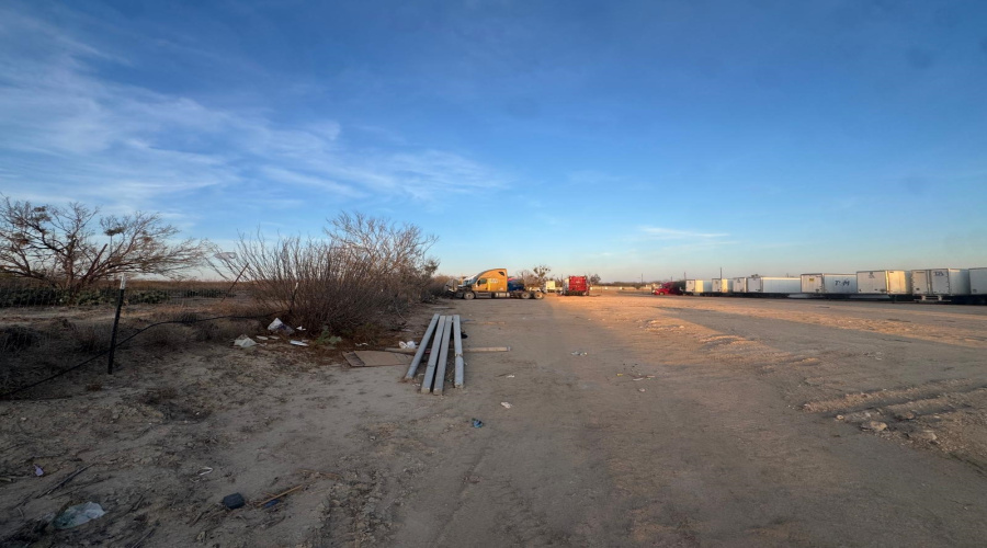 2035 Garland, Laredo, Texas 78045, ,Land,For Rent,2035 Garland,20261112