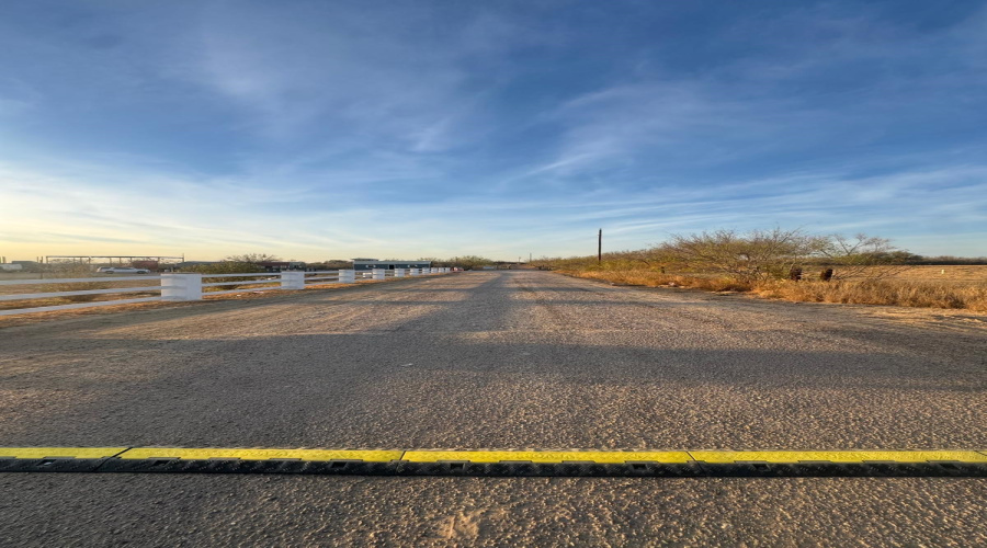 2035 Garland, Laredo, Texas 78045, ,Land,For Rent,2035 Garland,20261112