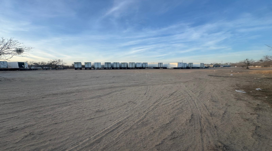 2035 Garland, Laredo, Texas 78045, ,Land,For Rent,2035 Garland,20261112