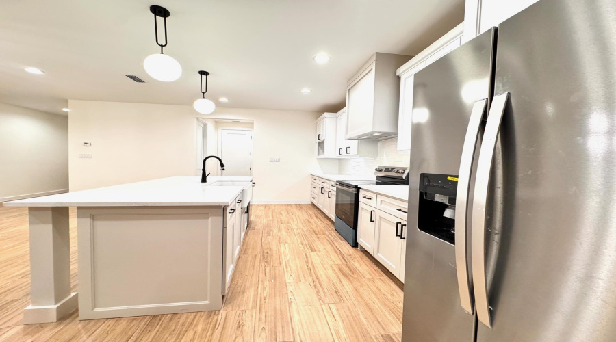 1511 Eagles LN, LAREDO, Texas 78045, 3 Bedrooms Bedrooms, 6 Rooms Rooms,2 BathroomsBathrooms,Residential,For Rent,1511 Eagles LN,20261107