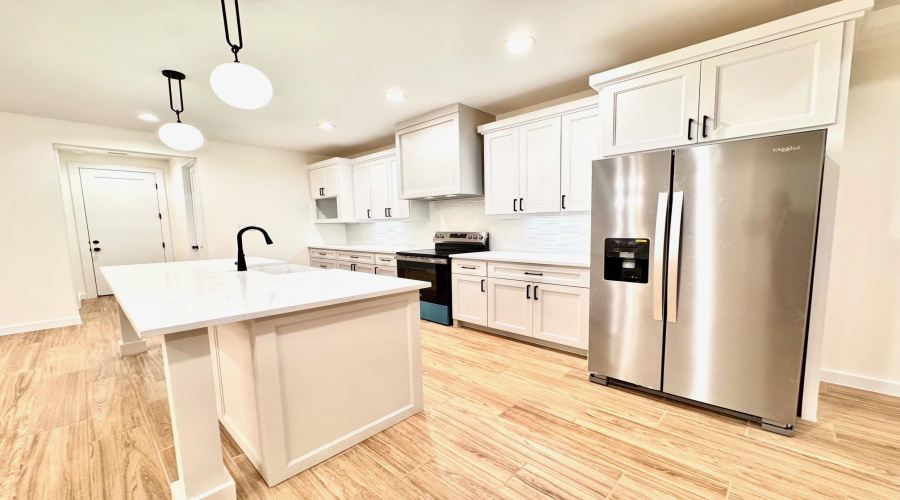 1511 Eagles LN, LAREDO, Texas 78045, 3 Bedrooms Bedrooms, 6 Rooms Rooms,2 BathroomsBathrooms,Residential,For Rent,1511 Eagles LN,20261107